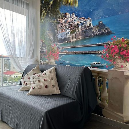 Il Gabbiano Savona "Luxury House" - Wifi, Parking, Shopping Center Lägenhet Exteriör bild